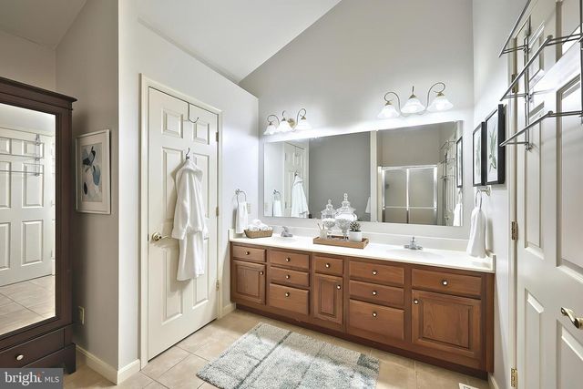 37 AMANDA DR, Littlestown, PA 17340