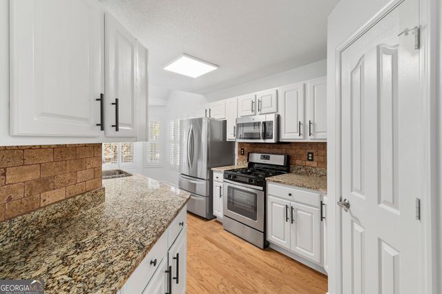 295 Cloverwood Drive, Fayetteville, GA 30215