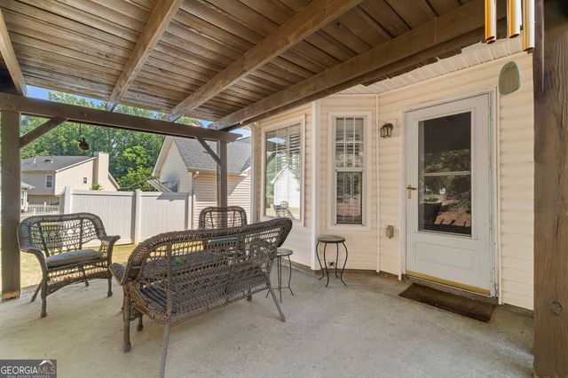 295 Cloverwood Drive, Fayetteville, GA 30215