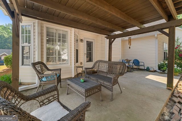295 Cloverwood Drive, Fayetteville, GA 30215