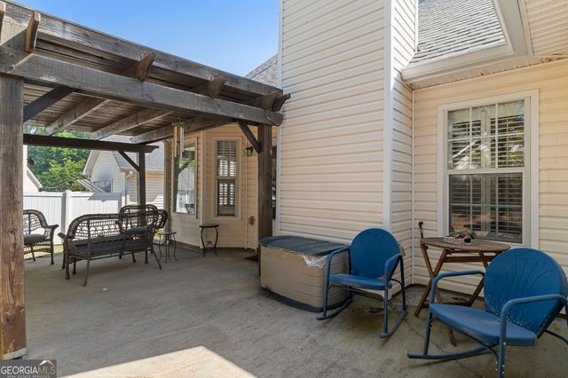 295 Cloverwood Drive, Fayetteville, GA 30215