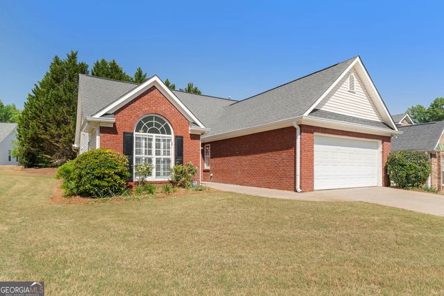 295 Cloverwood Drive, Fayetteville, GA 30215