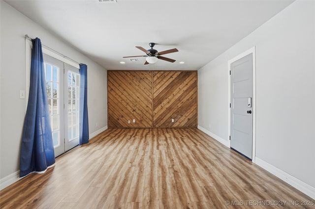 18415 S Hilltop Court, Claremore, OK 74017