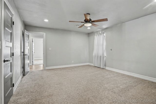 18415 S Hilltop Court, Claremore, OK 74017