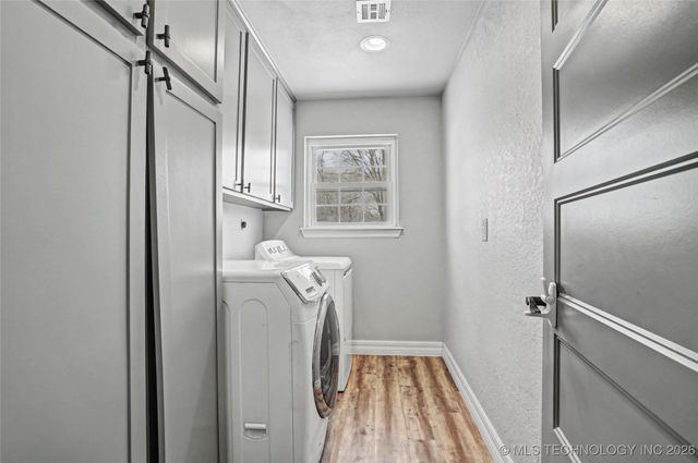 18415 S Hilltop Court, Claremore, OK 74017