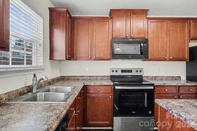 12814 Settlers Trail Court, Charlotte, NC 28278