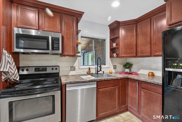 71 Brewster Road, Enfield, CT 06082
