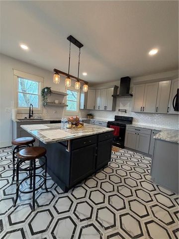 417 S 5th Street, Odessa, MO 65076