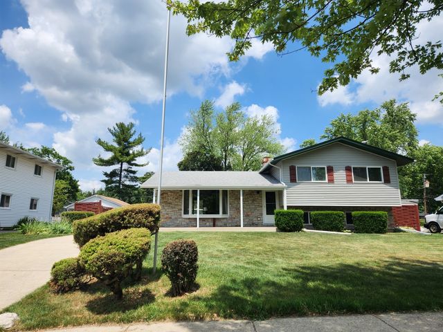 624 Maple Avenue, Lisle, IL 60532