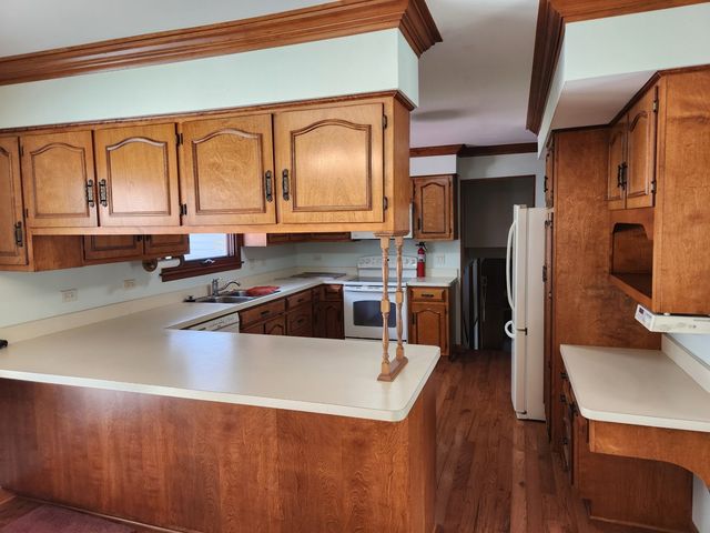 624 Maple Avenue, Lisle, IL 60532