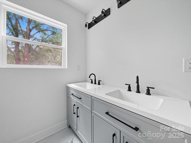 1118 Sanders Street, Rock Hill, SC 29732