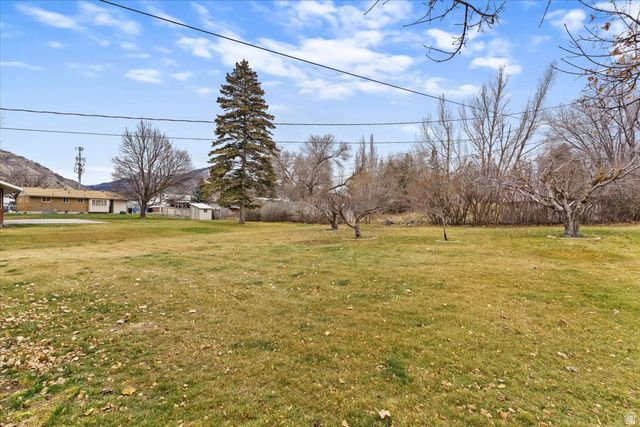 762 ANDERSON AVE, Hyrum, UT 84319