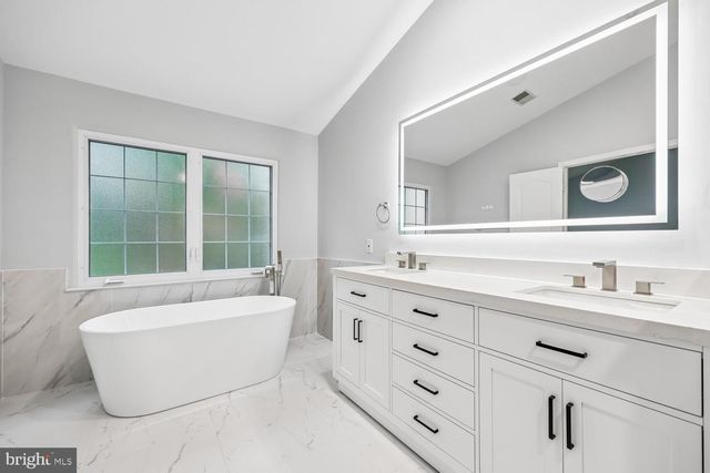 449 WINDING ROSE DR, Rockville, MD 20850