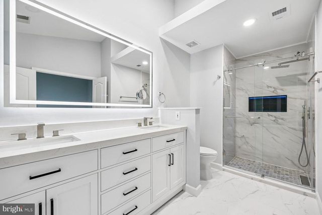 449 WINDING ROSE DR, Rockville, MD 20850