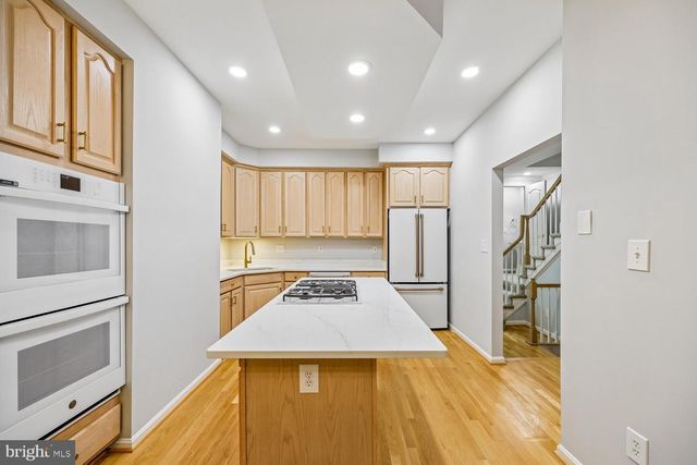 449 WINDING ROSE DR, Rockville, MD 20850