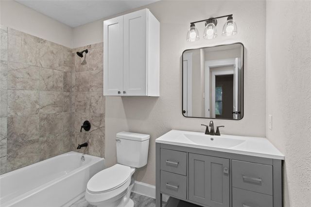 3319 Laurel Fork Drive, Kingwood, TX 77339