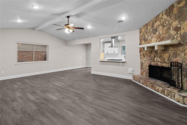 3319 Laurel Fork Drive, Kingwood, TX 77339