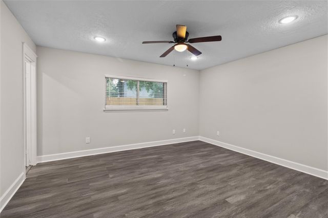 3319 Laurel Fork Drive, Kingwood, TX 77339