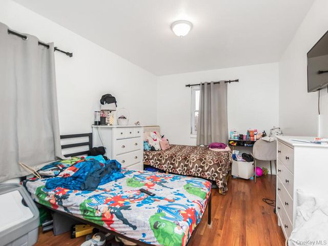 4190 E Tremont Avenue, Bronx, NY 10465