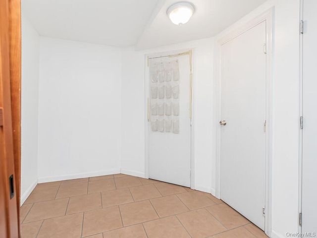 4190 E Tremont Avenue, Bronx, NY 10465