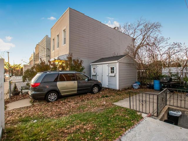 4190 E Tremont Avenue, Bronx, NY 10465