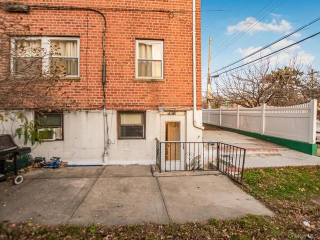 4190 E Tremont Avenue, Bronx, NY 10465