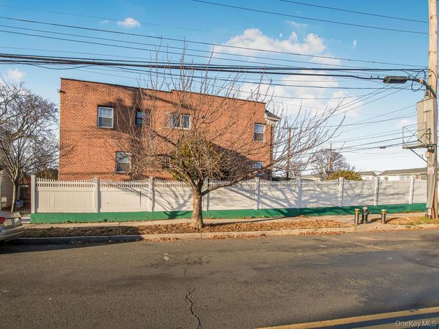 4190 E Tremont Avenue, Bronx, NY 10465