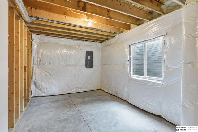 17012 Abigail Street, Bennington, NE 68007