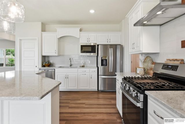17012 Abigail Street, Bennington, NE 68007