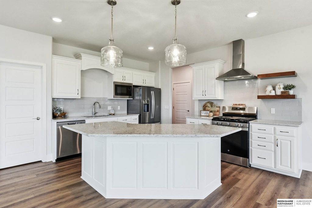 17012 Abigail Street, Bennington, NE 68007