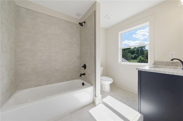 176 Blue Rider Trail, Hoschton, GA 30548