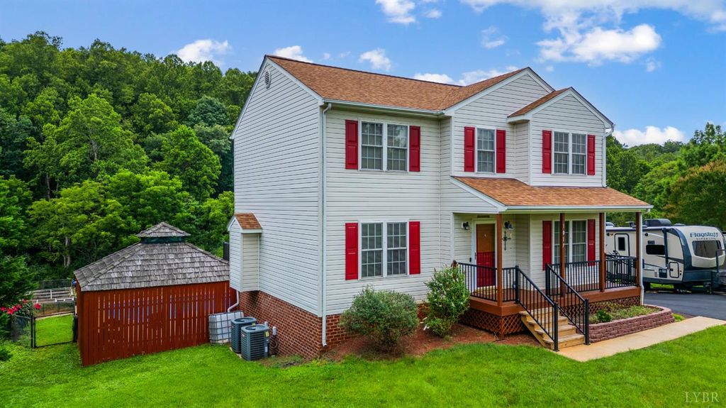 1017 Pokeys Creek Road, Lynchburg, VA 24503