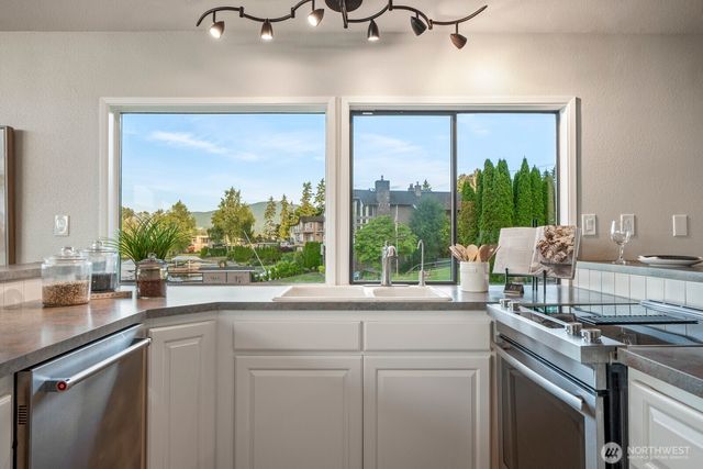 5110 NW Sammamish Road, Issaquah, WA 98027