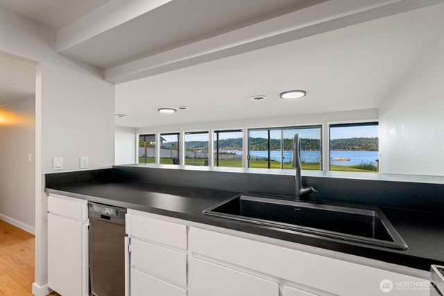 5110 NW Sammamish Road, Issaquah, WA 98027