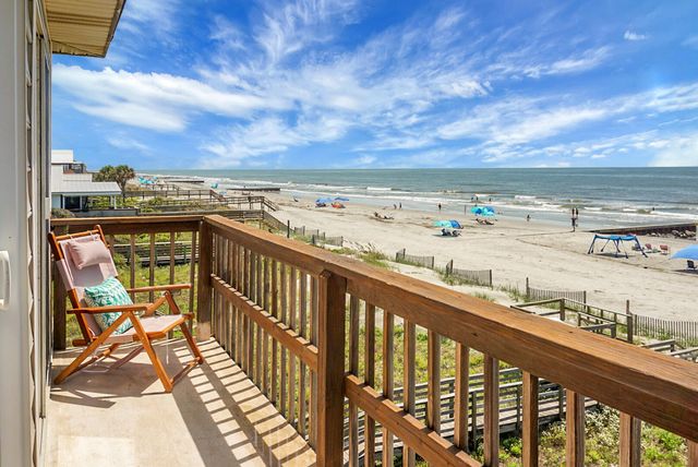 519 E Arctic Avenue, Folly Beach, SC 29439