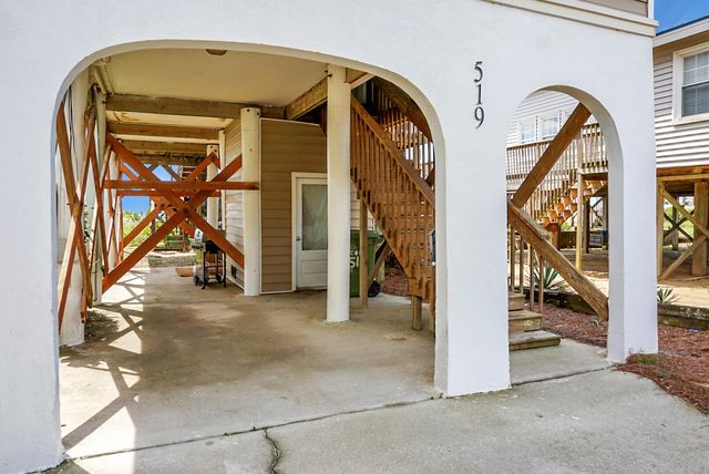 519 E Arctic Avenue, Folly Beach, SC 29439