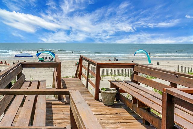 519 E Arctic Avenue, Folly Beach, SC 29439