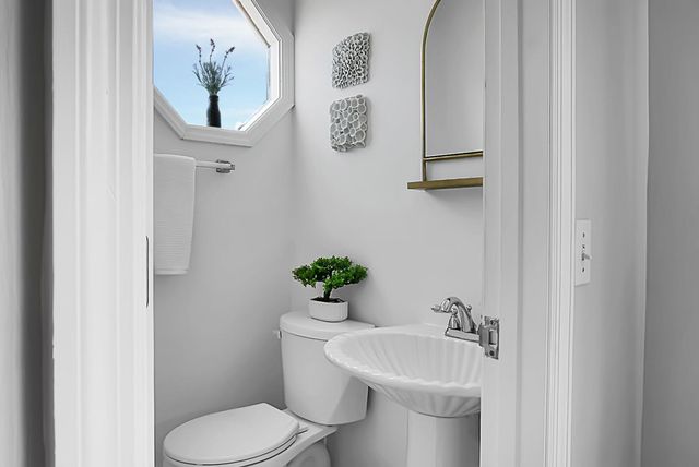 519 E Arctic Avenue, Folly Beach, SC 29439