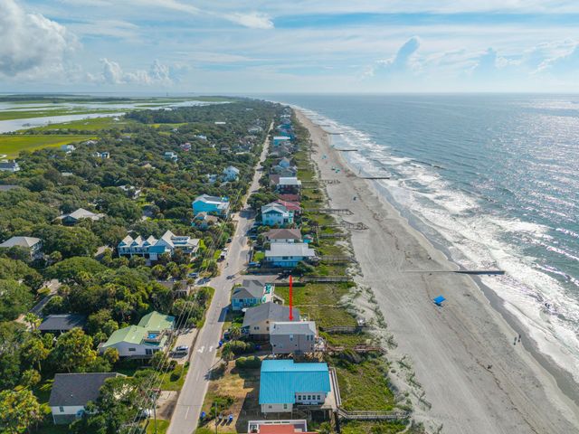 519 E Arctic Avenue, Folly Beach, SC 29439