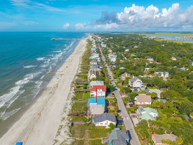 519 E Arctic Avenue, Folly Beach, SC 29439