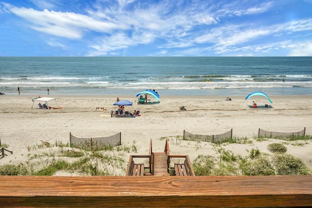 519 E Arctic Avenue, Folly Beach, SC 29439