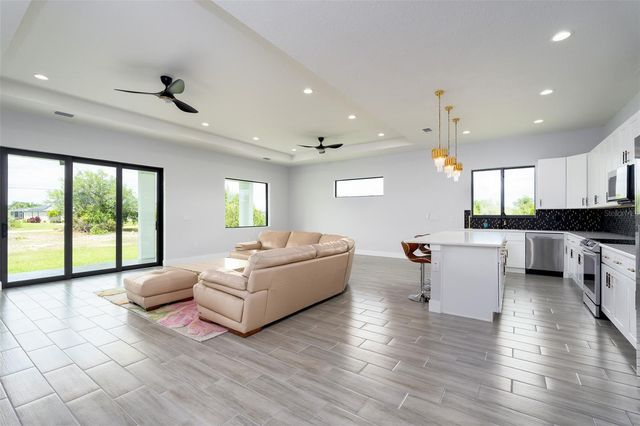 178 LIME TREE PARK, Rotonda West, FL 33947