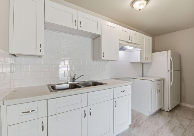 303 Gans Street A, Houston, TX 77029