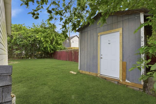303 Gans Street A, Houston, TX 77029