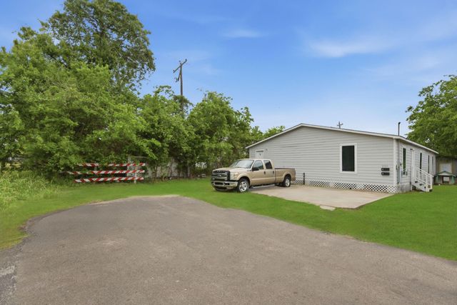 303 Gans Street A, Houston, TX 77029