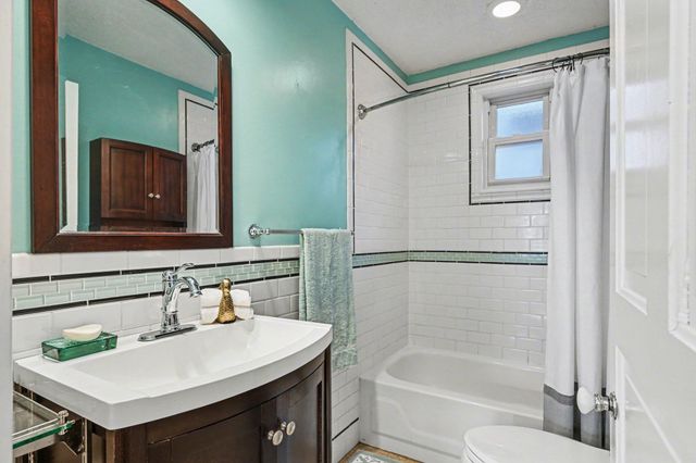 2017 Princeton Avenue, Saint Paul, MN 55105