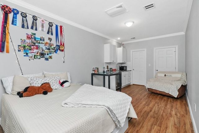 20 College Farm Rd, Waltham, MA 02451