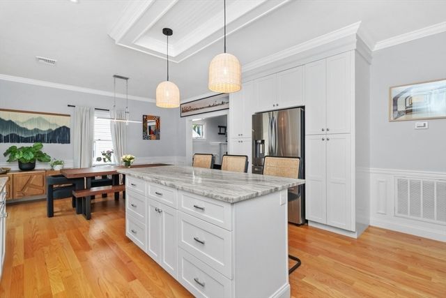 20 College Farm Rd, Waltham, MA 02451