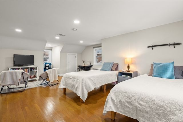 9 Darrow Street, Quincy, MA 02169