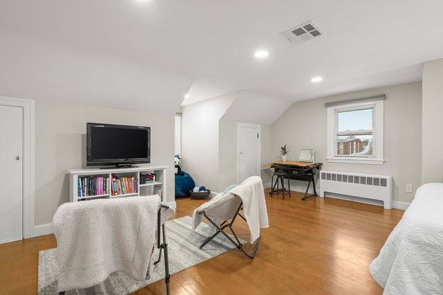 9 Darrow Street, Quincy, MA 02169